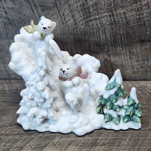 Grandeur Noel 2002 Christmas Polar Bear 2 Cubs Skiing Figurine